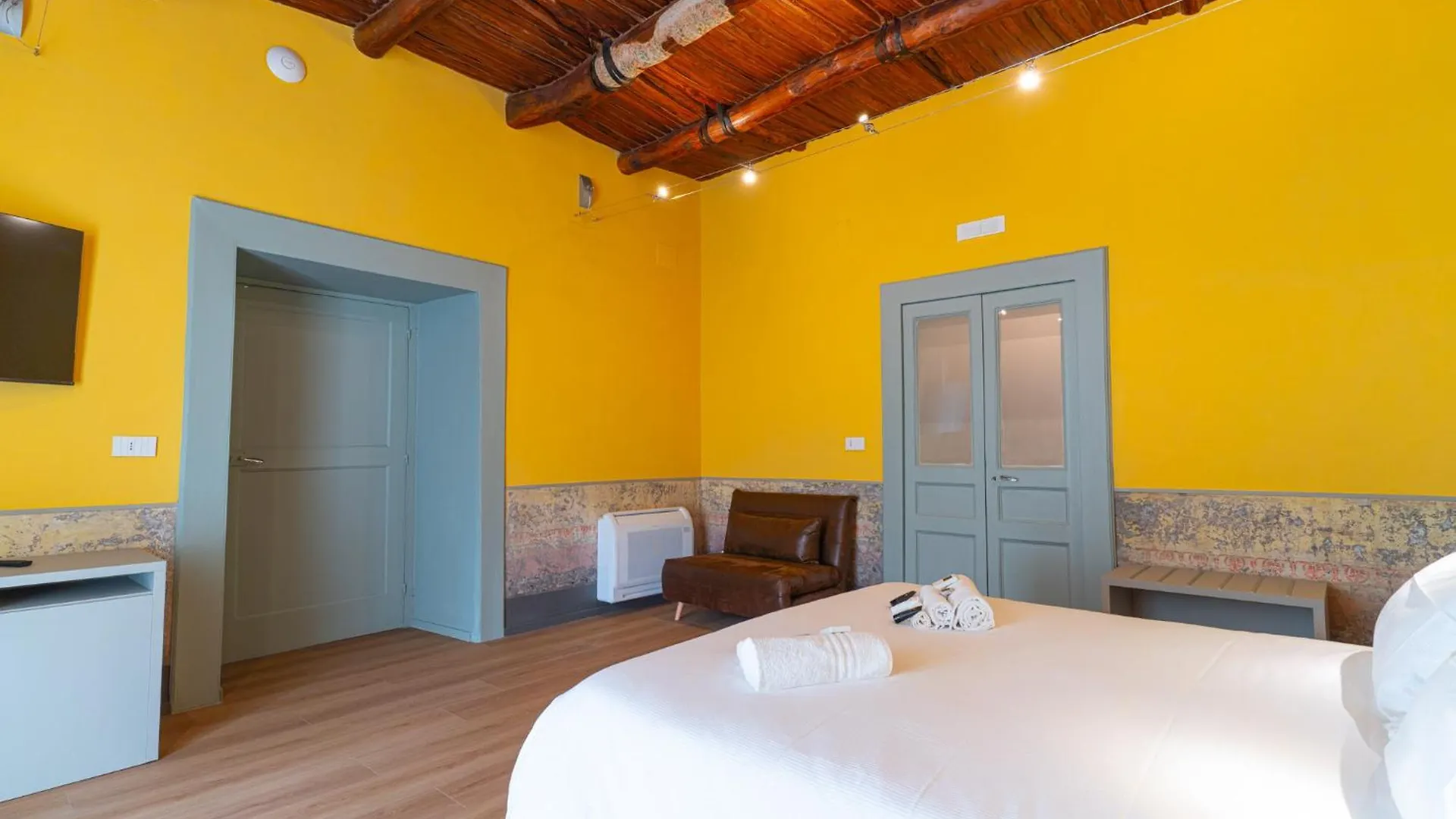 Il Disinganno - Elegant Historic Residence In The Center Naples 0*,