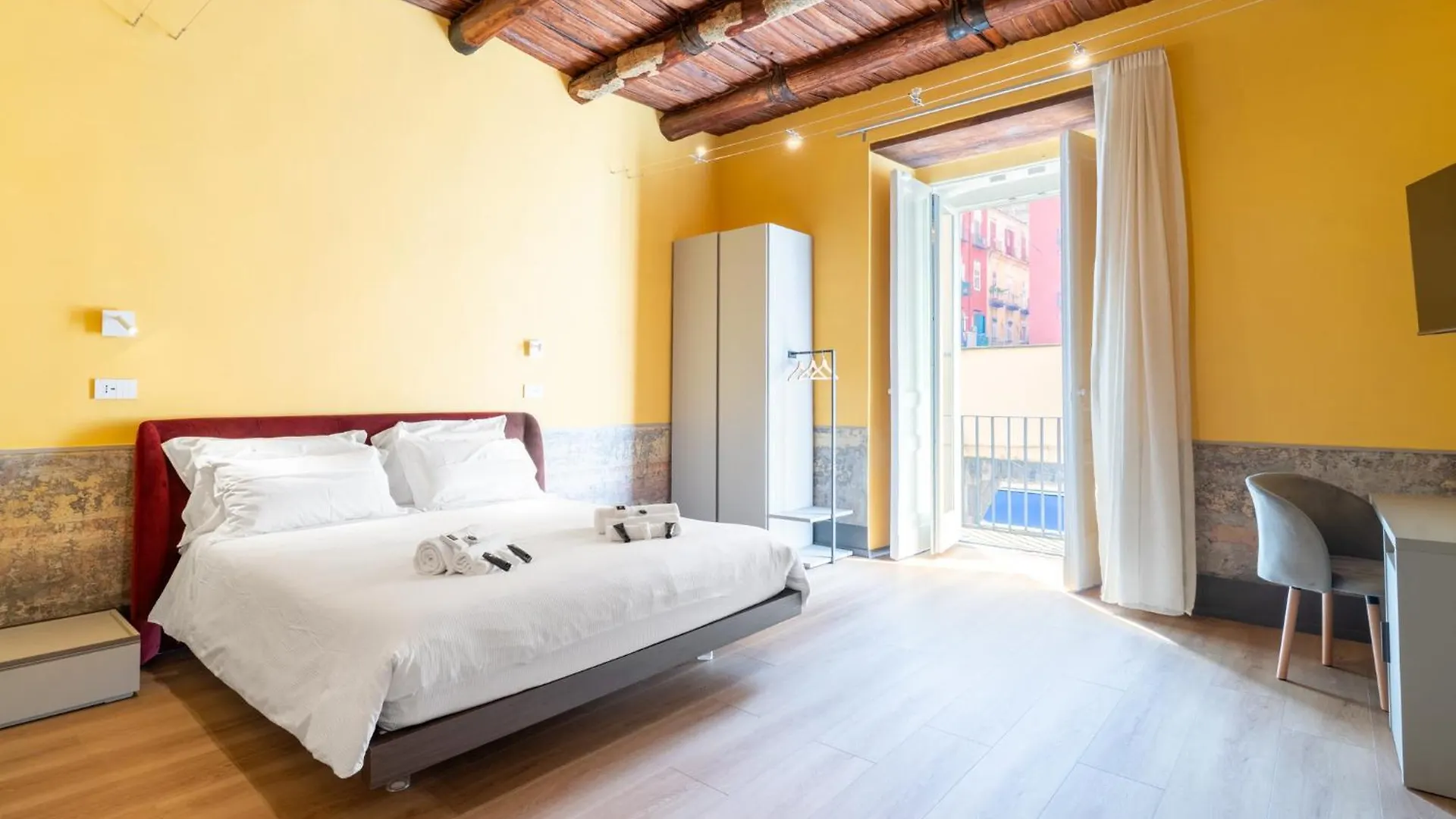 Apartment Il Disinganno - Elegant Historic Residence In The Center Naples