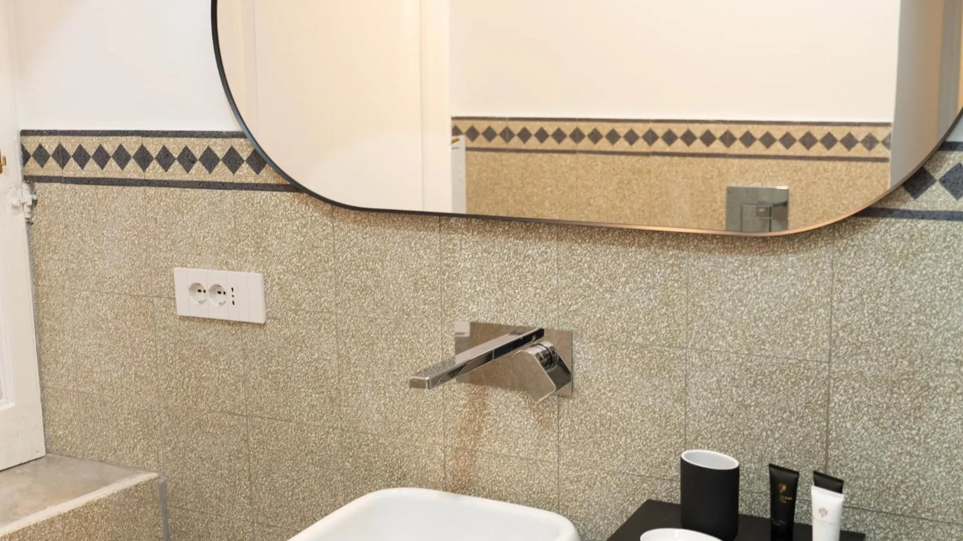 Apartment Il Disinganno - Elegant Historic Residence In The Center Naples